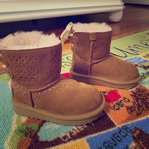 ugg baby snow boots